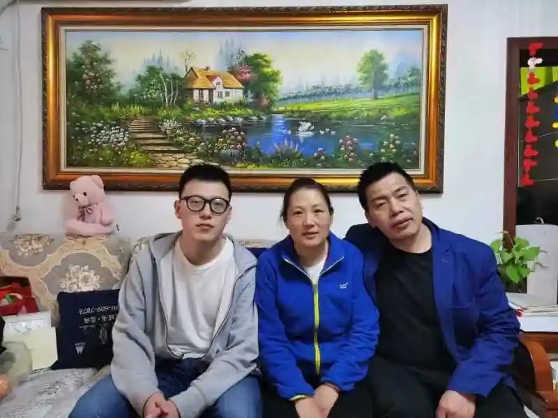 通州北苑“热血”之家助力抗疫 为无偿献血 一家三口换食谱