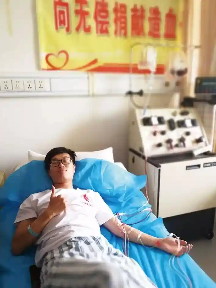 放弃论文答辩延迟毕业，全校却都为他鼓掌！