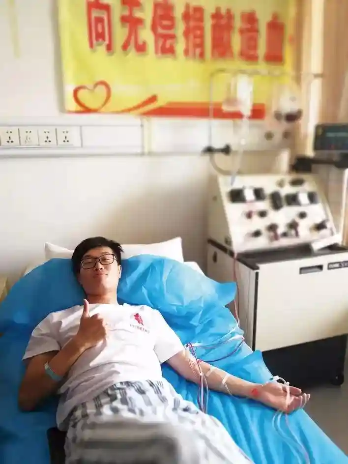 放弃论文答辩延迟毕业，全校却都为他鼓掌！